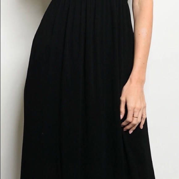 BLACK SLEEVELESS TASSEL TIE MAXI DRESS - Picture 4 of 7